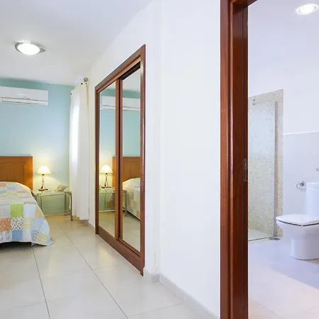 Вилла Puerto Del Carmen Sleeps 6 Pool Air Con Wifi *