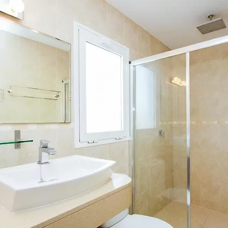 Puerto Del Carmen Sleeps 6 Pool Air Con Wifi Вилла *