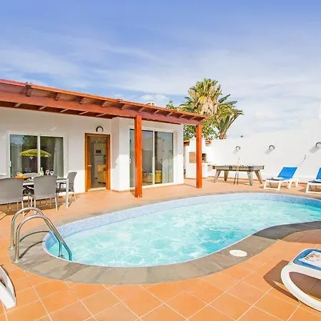 Puerto Del Carmen Sleeps 6 Pool Air Con Wifi