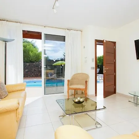 Puerto Del Carmen Sleeps 6 Pool Air Con Wifi Пуэрто дель Кармен